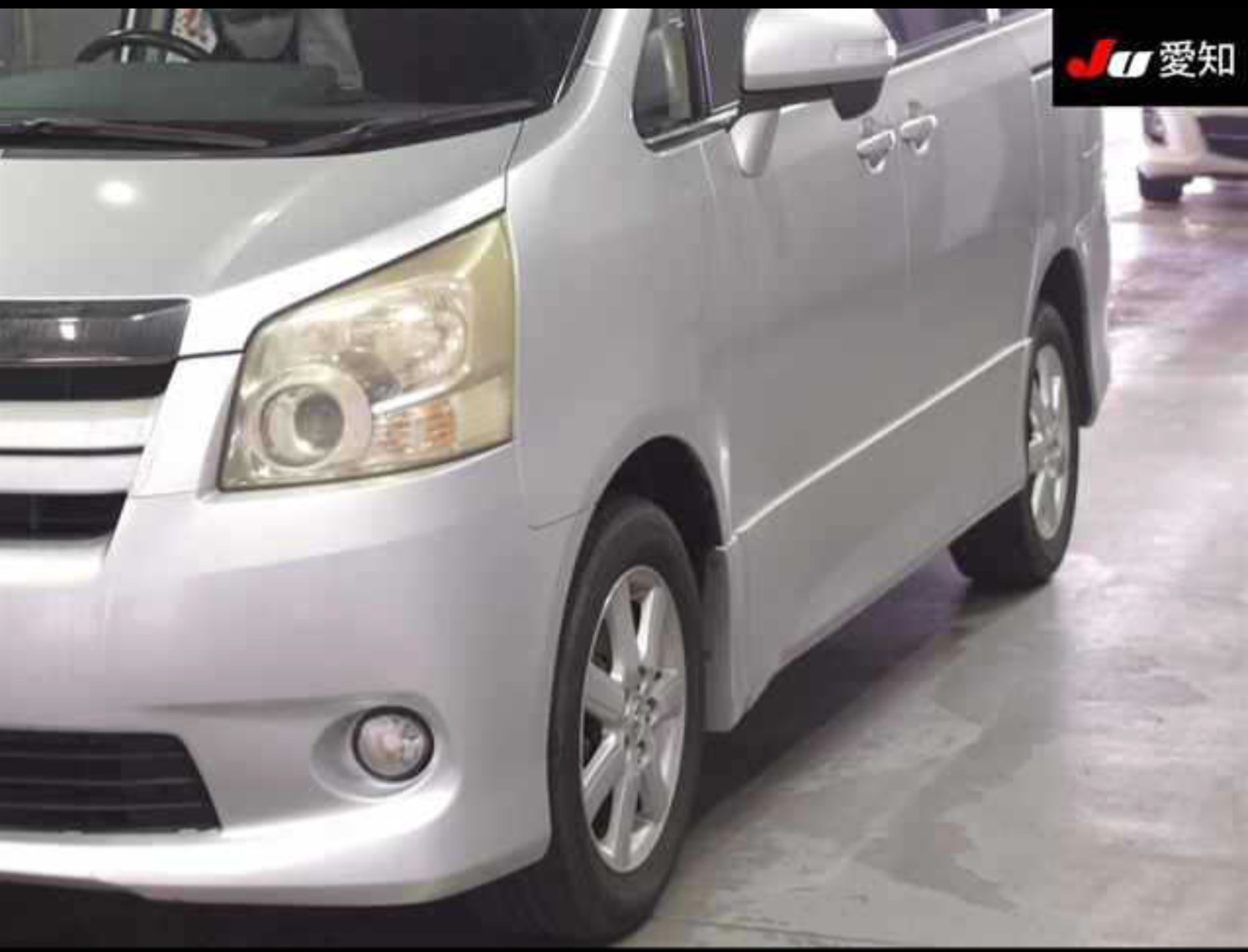 Toyota Noah 2009