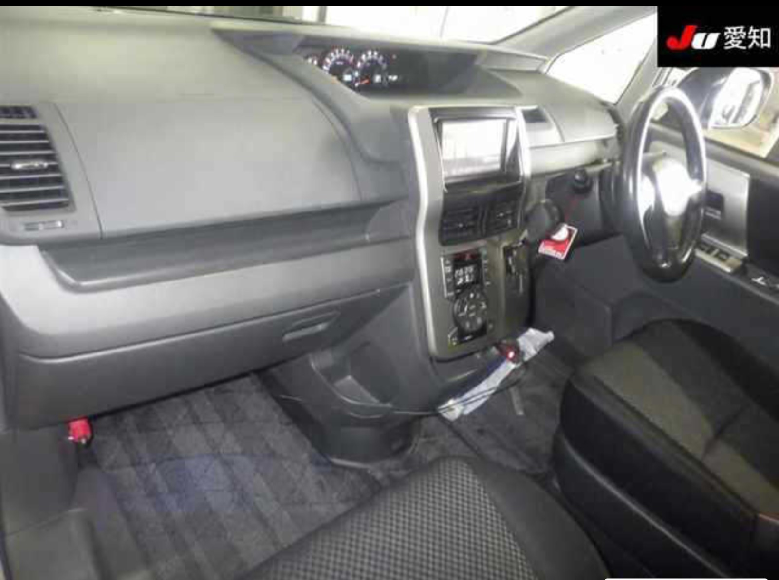 Toyota Noah 2009