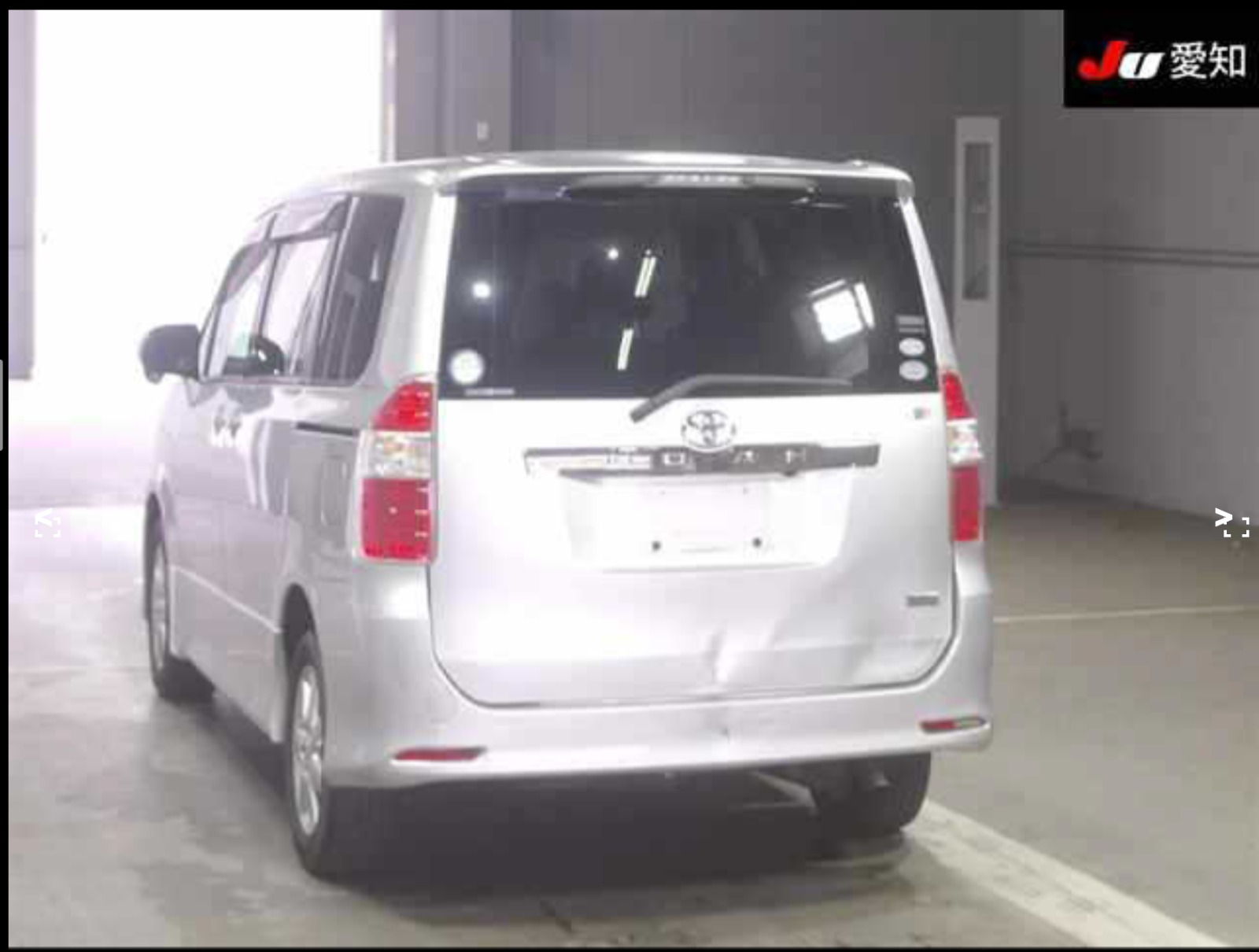 Toyota Noah 2009