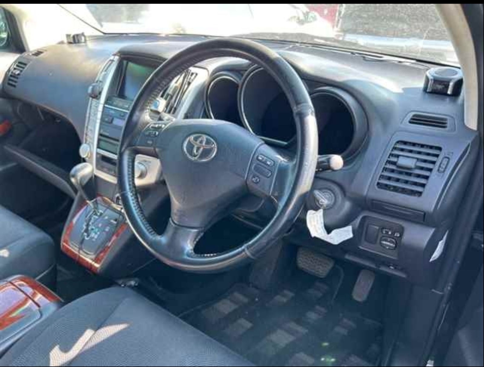 TOYOTA HARRIER 2400cc